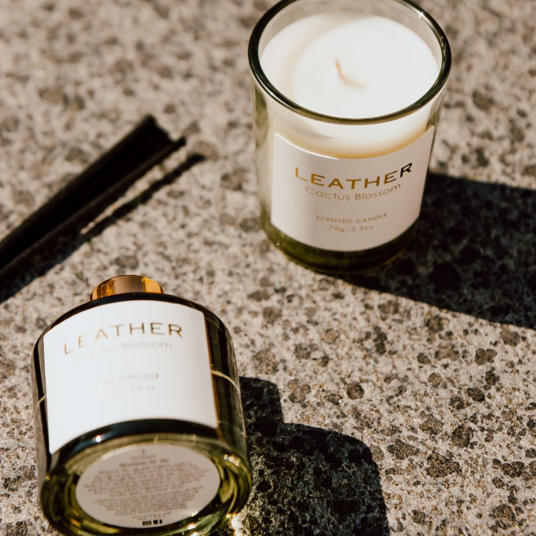 Cactus Blossom leather feel gift pack: geurkaars en geurstokjes