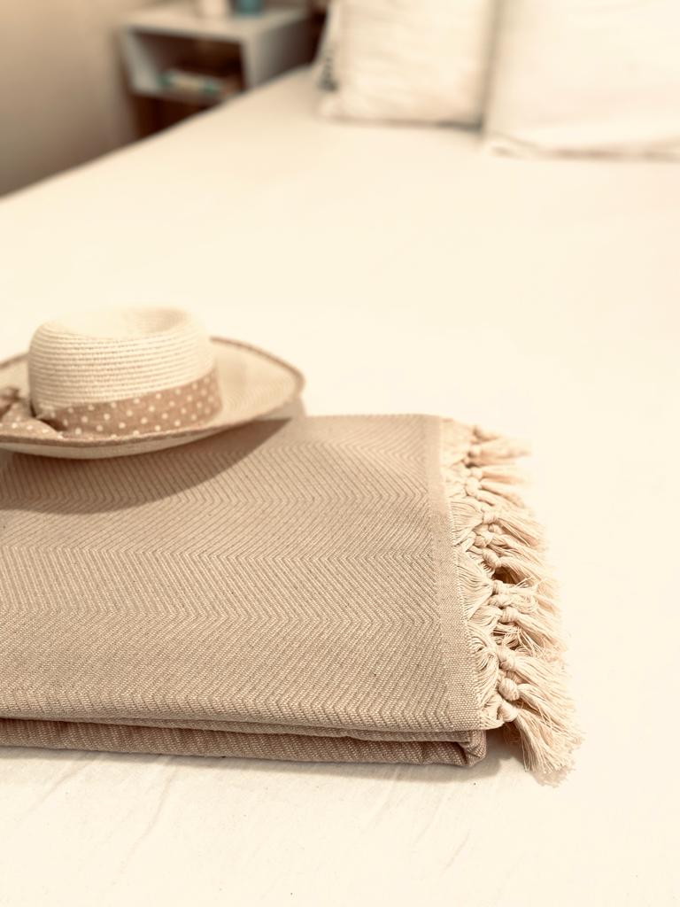 Plaid Ayvalik en coton tissé – Douceur naturelle